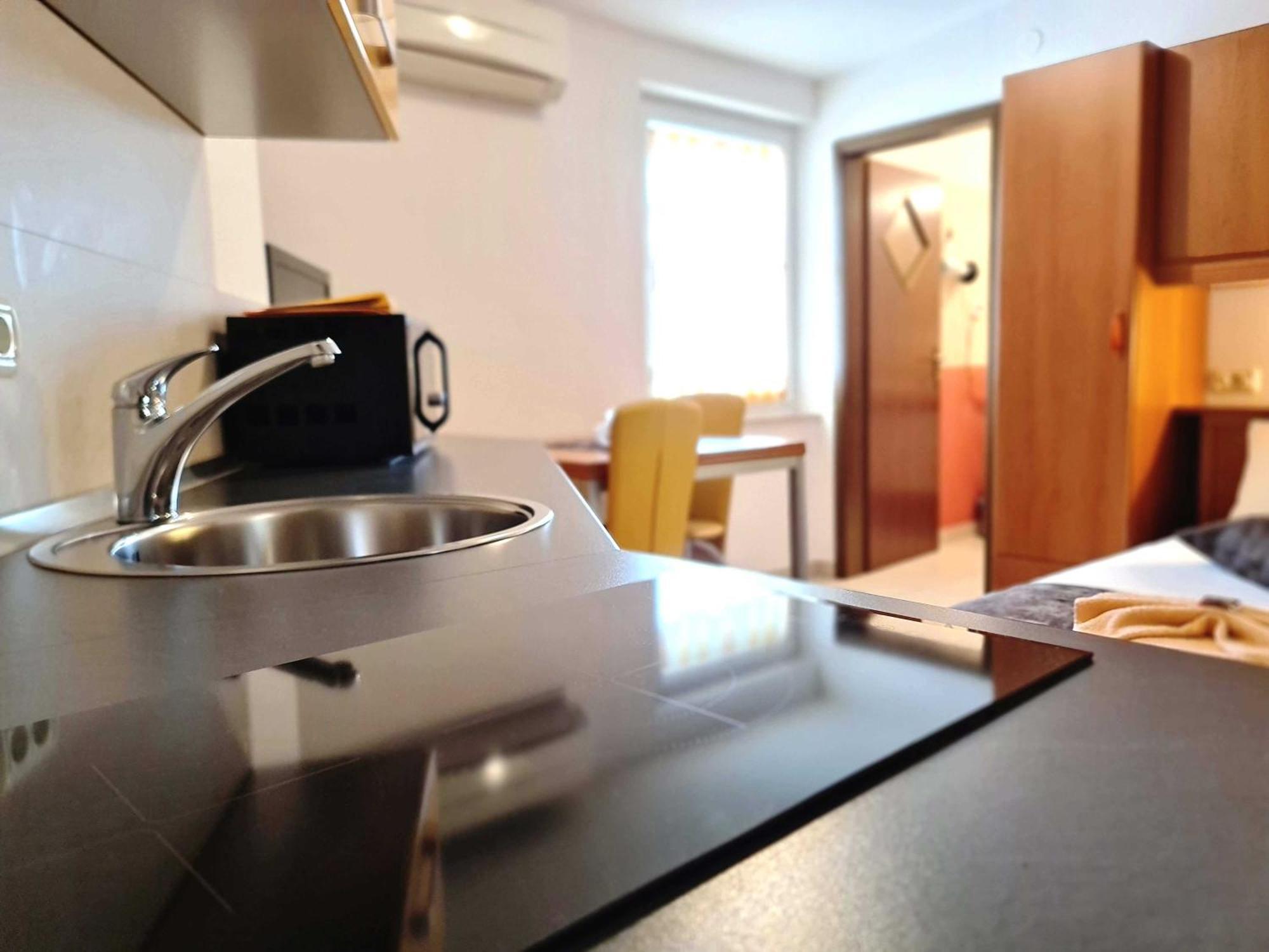 Restaurant & Apartments Getaway Pri Kobalu Vipava Pokoj fotografie